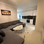 Apt Plazh